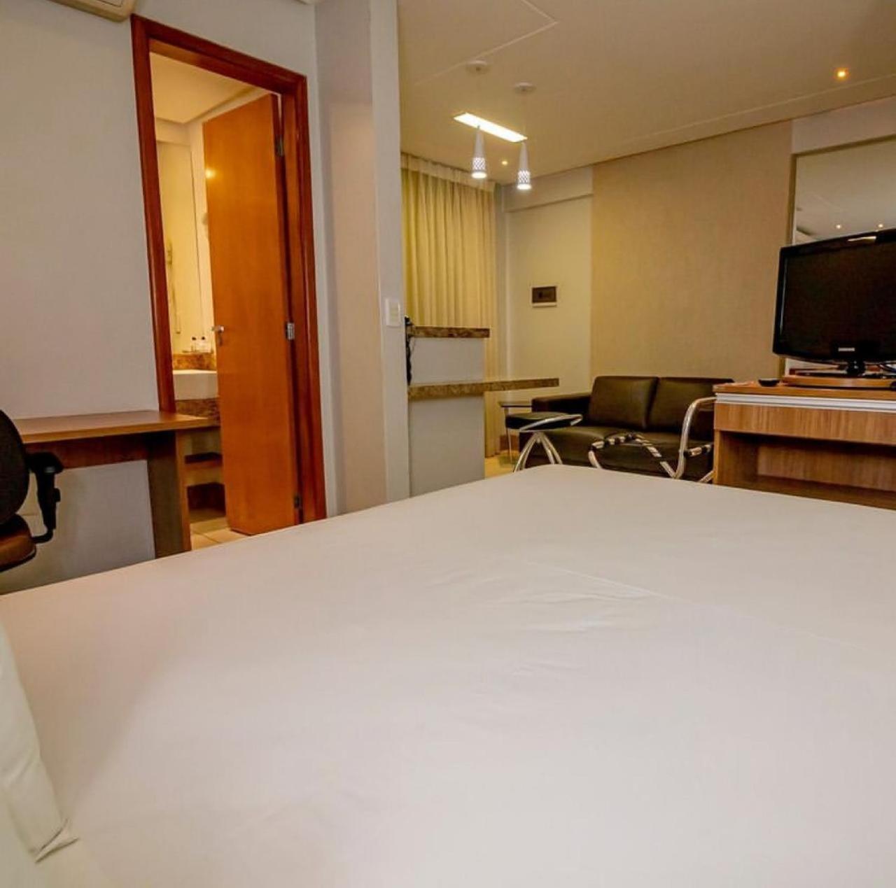 Sun Square Suites Hotel By Lual Goiânia Zewnętrze zdjęcie