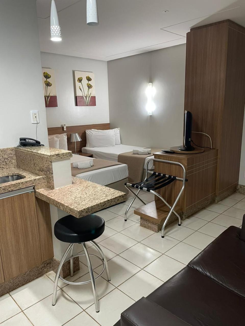 Sun Square Suites Hotel By Lual Goiânia Zewnętrze zdjęcie